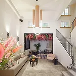Rosa 4*